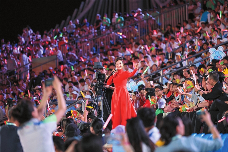海角天涯心相連?共敘和諧民族情